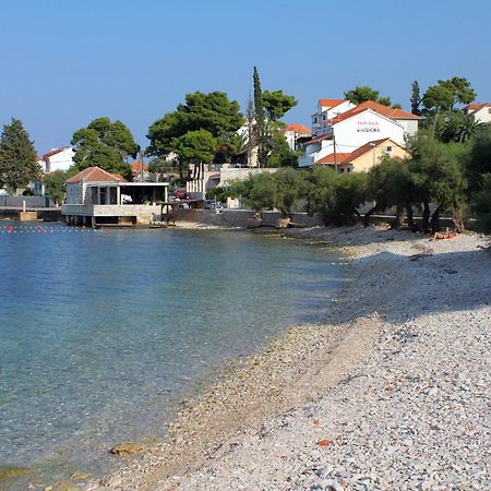 Apartments And Rooms By The Sea Sutivan, Brac - 2943 Exterior foto